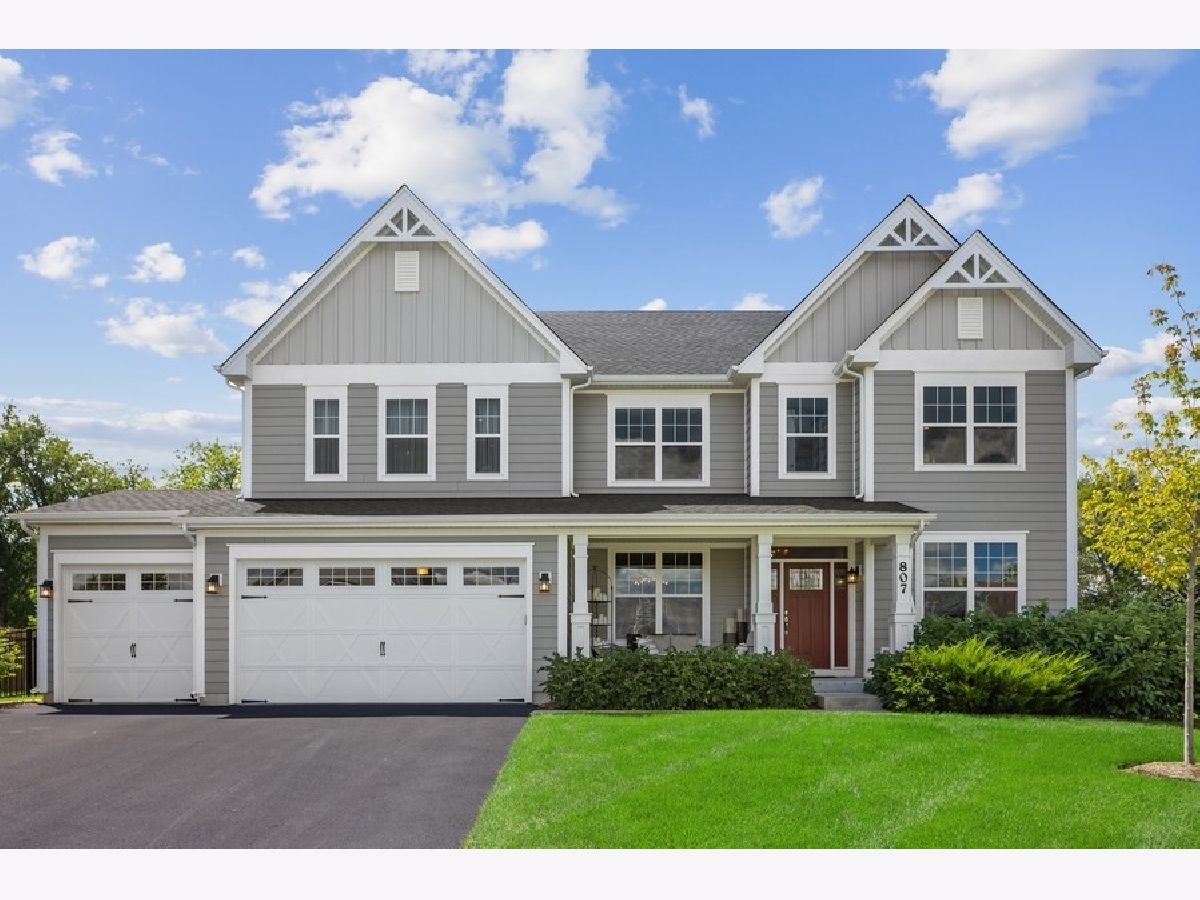 Homes Sold Heatherfield Naperville Illinois, 807 Heatherfield