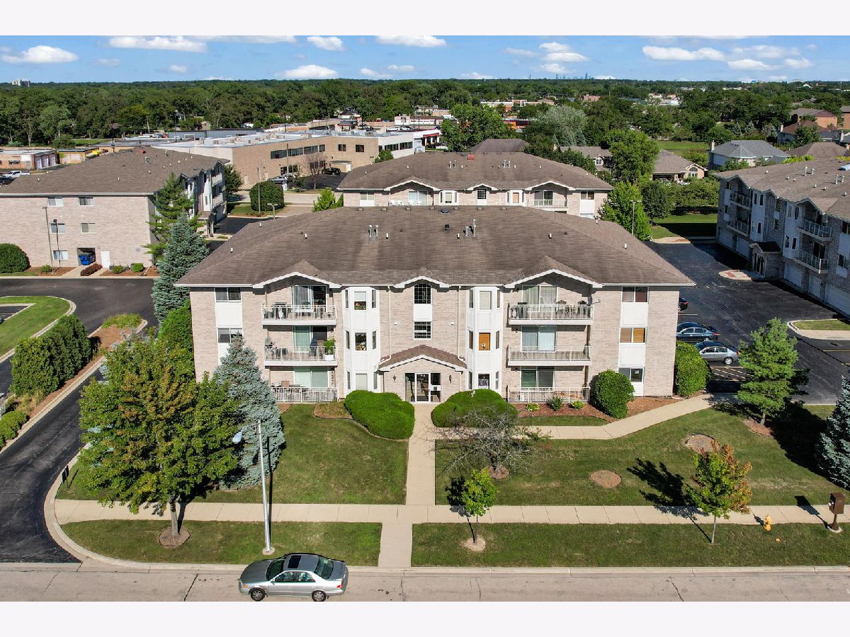 Condominiums Sold Avanti Place Addison Illinois, 717 5th