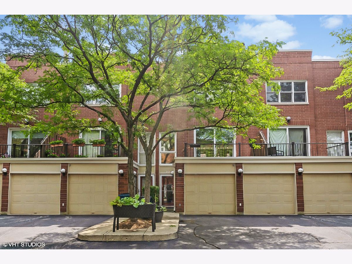 Townhomes Sold Terra Cotta Village Chicago Illinois, 1730 Terra Cotta