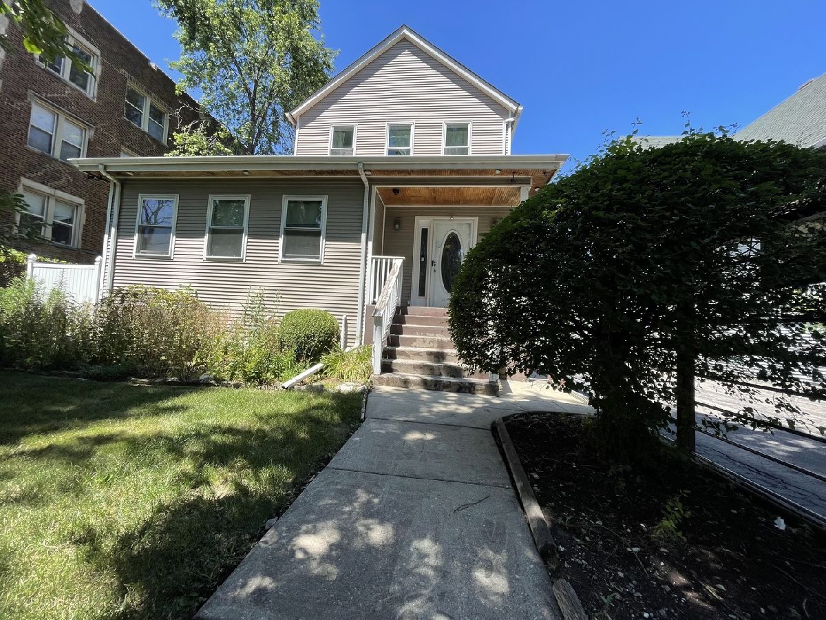Homes & Condominiums Sold Independence Park Chicago Illinois, 3944 Dakin