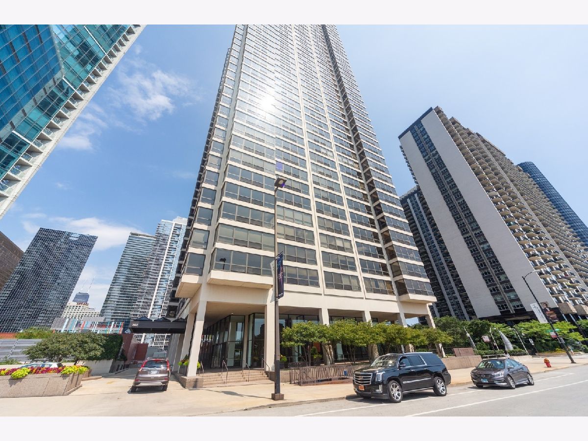 Condominiums Sold The Buckingham Chicago Illinois, 360 Randolph
