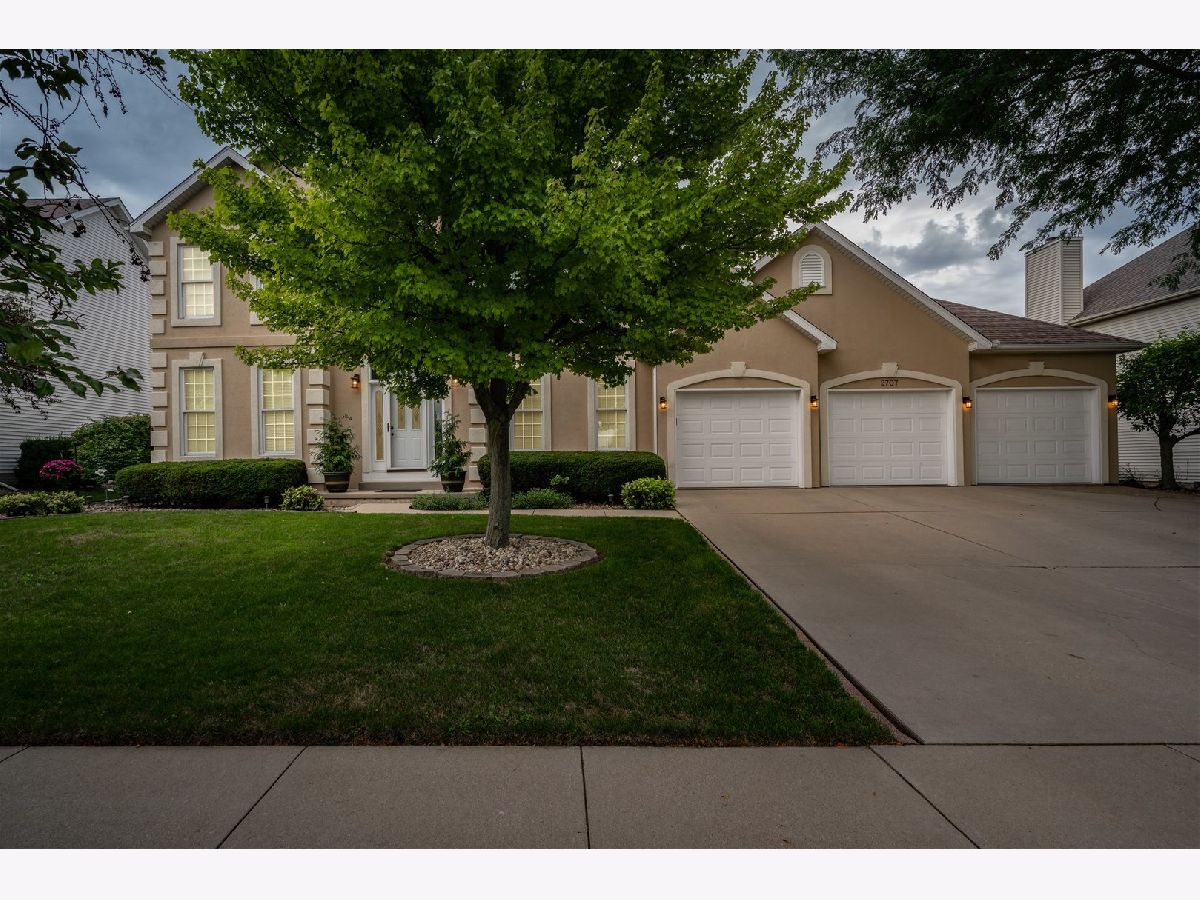 Homes & Condos & Townhomes Sold Garling Heights Bloomington Illinois, 2707 Kolby