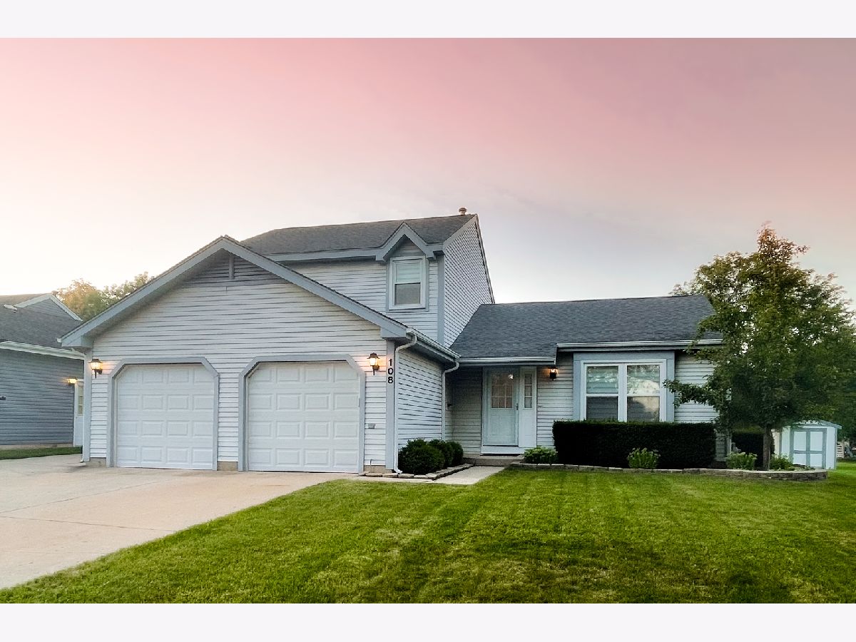 Homes Sold Settlers Lake Streamwood Illinois, 108 Carol Ann