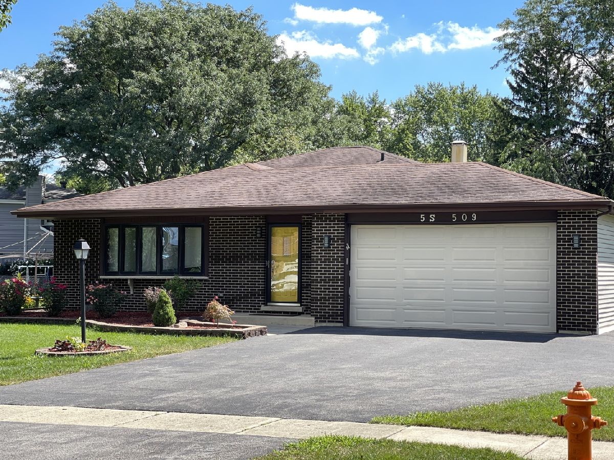 Homes & Condos & Townhomes Rented Longwood Naperville Illinois, 5S509 Campbell
