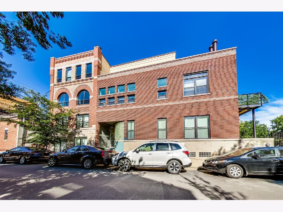 Condos & Townhomes Sold Greenview Place Lofts Chicago Illinois, 2343 Greenview