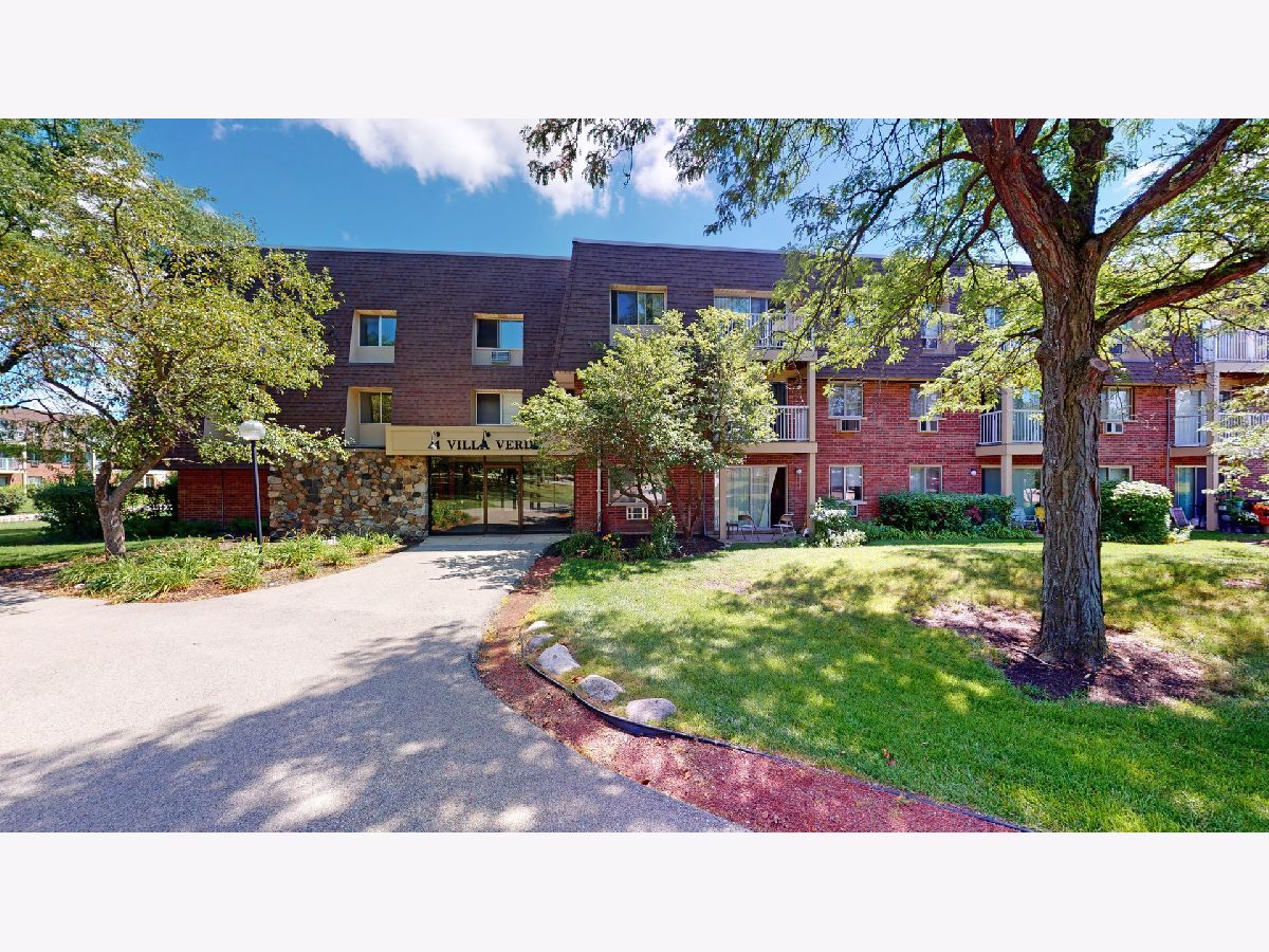 Condominiums Sold Villa Verde Buffalo Grove Illinois, 4 Villa Verde