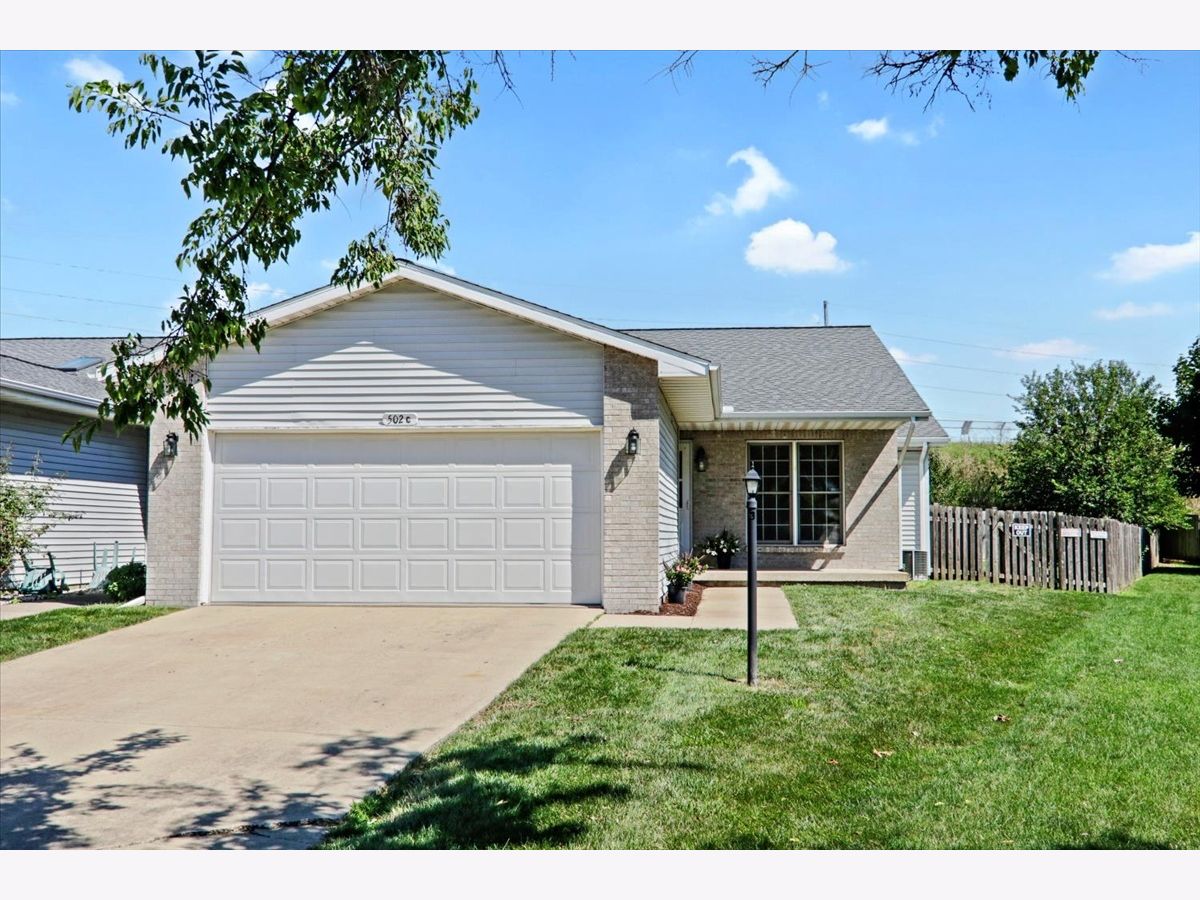 Homes & Condos & Townhomes Sold Westlake Champaign Illinois, 502 Creve Coeur
