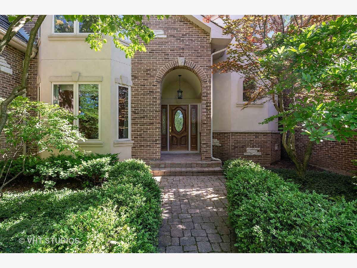 Homes Sold Ashbury Woods Libertyville Illinois, 1233 Ashbury