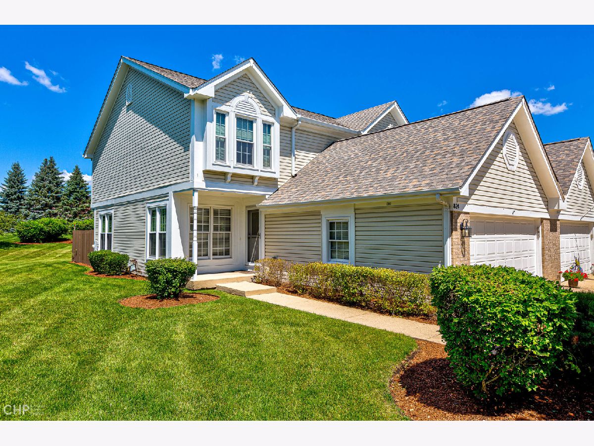 Townhomes Sold Stonebridge Crystal Lake Illinois, 824 Stonebridge