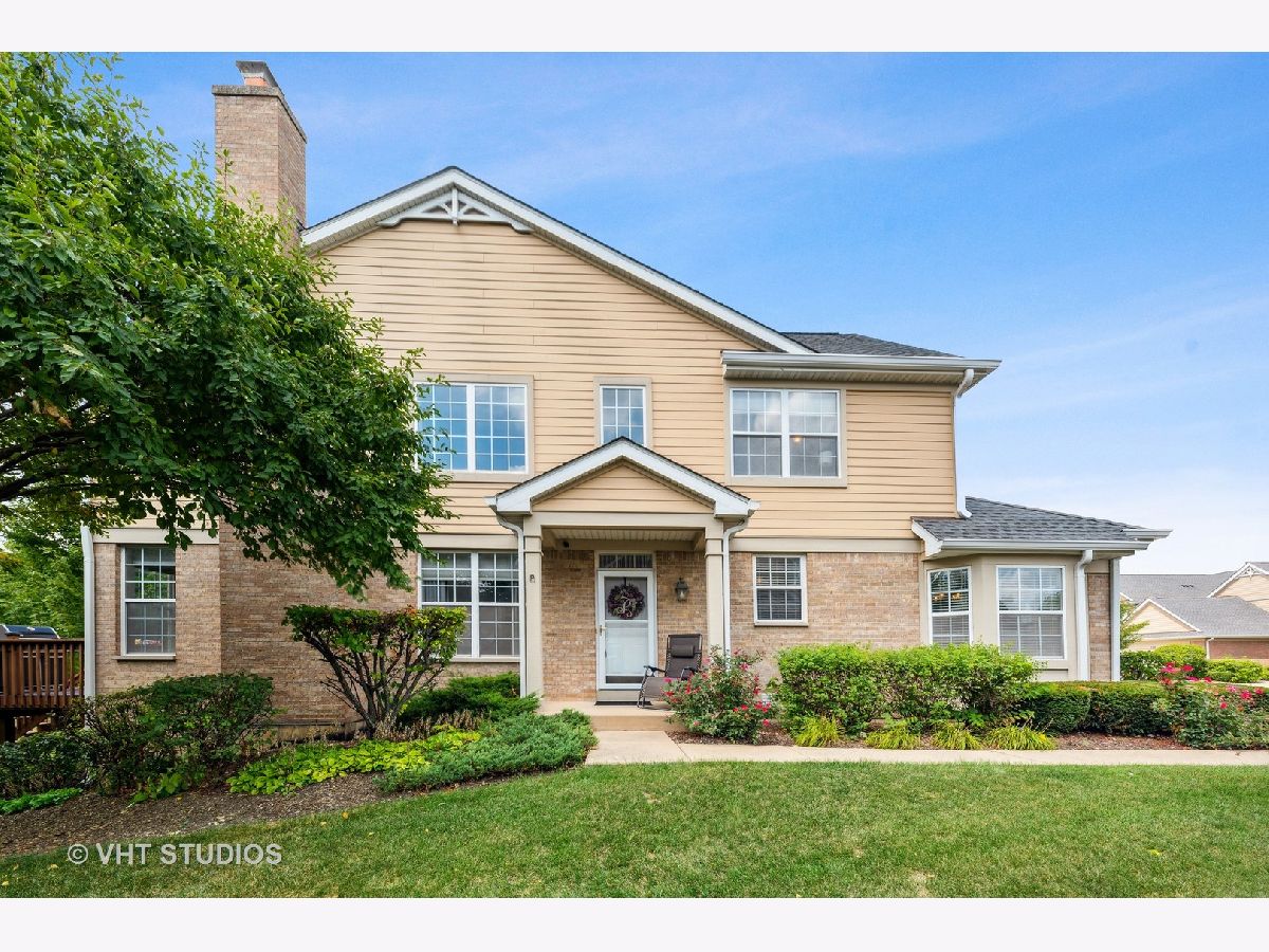 Townhomes Sold Villas Of Thornfield Bloomingdale Illinois, 237 Westminster
