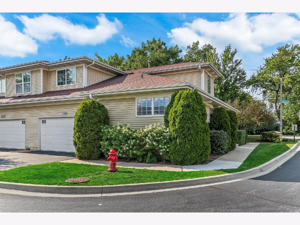 Townhomes Sold Walnut Glen Crystal Lake Illinois, 1278 Walnut Glen