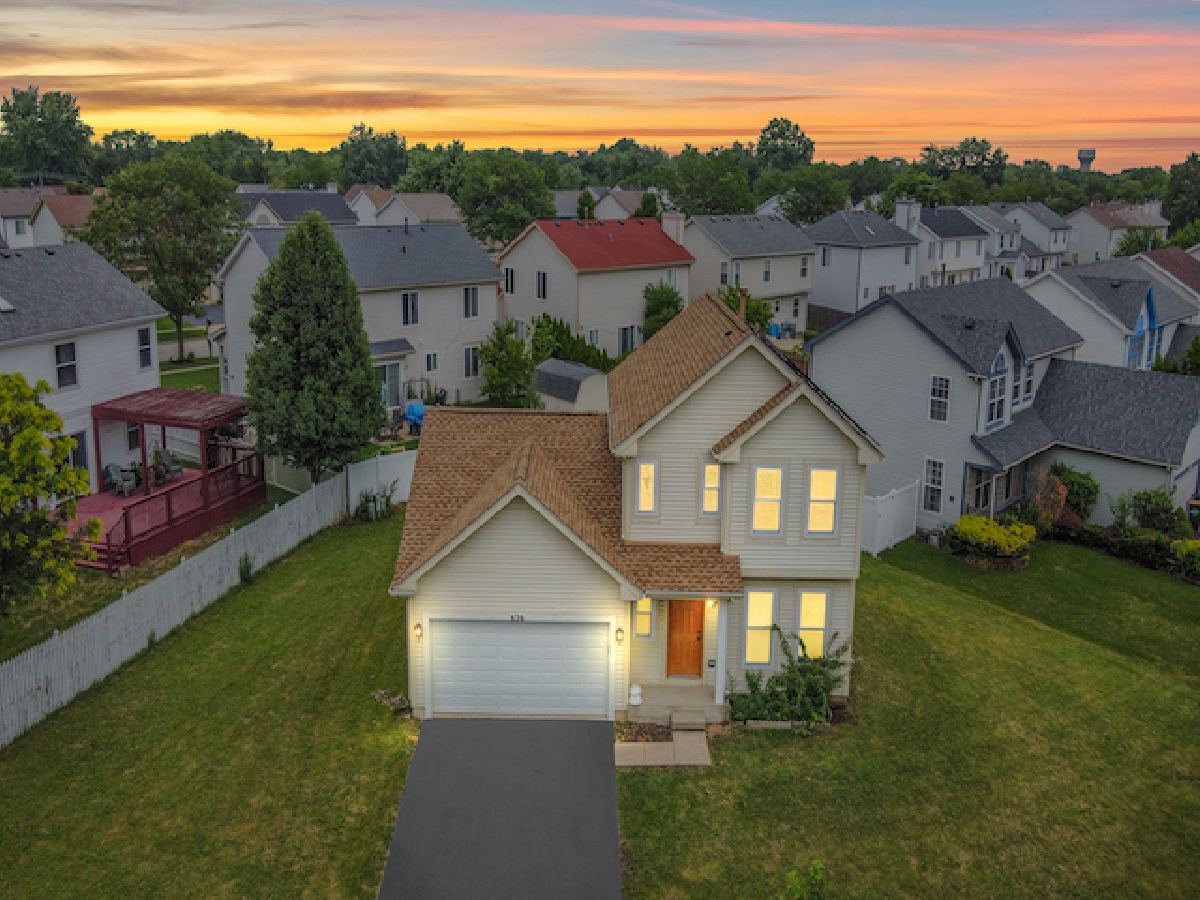 Homes Sold Lakewood Streams Streamwood Illinois, 636 Maple