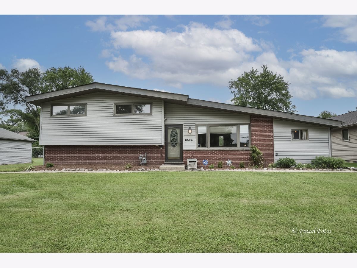Homes Sold Holiday Hills Mchenry Illinois, 2506 Driftwood