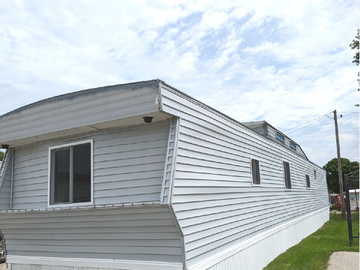 Subdivision Sold Imperial Shorewood Illinois, 106 Jefferson