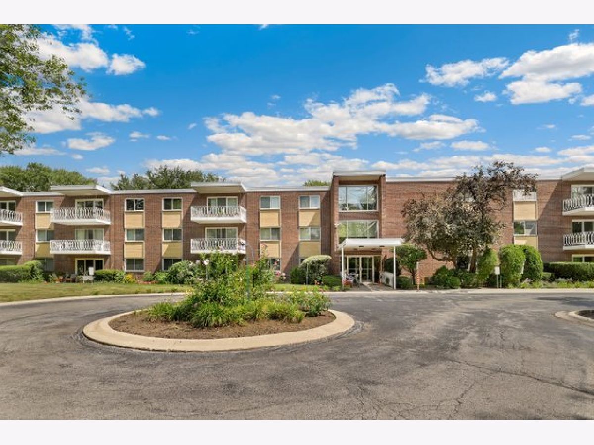 Condominiums Sold Cameo Terrace Wheeling Illinois, 200 Deborah