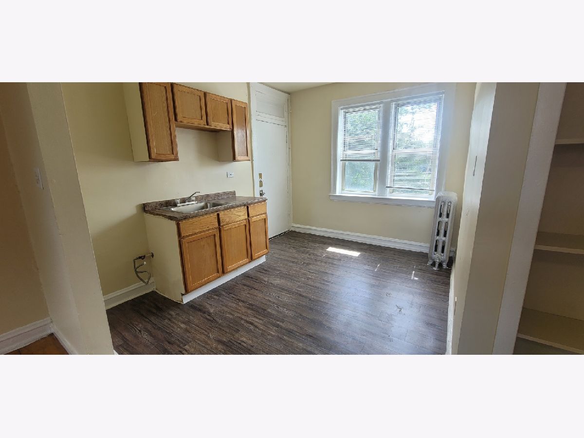 7712 South Shore Drive, Chicago, Illinois 60649 MLS 11492092