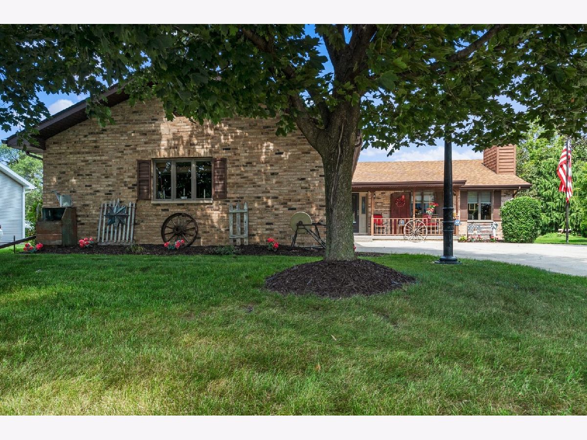 Homes Sold Crest Acres Crest Hill Illinois, 2320 Ardaugh