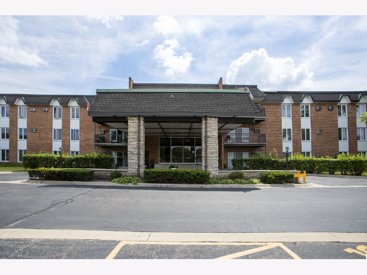Condominiums Sold Westbrook Downers Grove Illinois, 4224 Saratoga