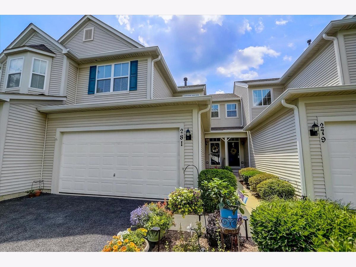 Harvest Hills St Charles IL, Townhomes & Condos & Homes For Sale & For