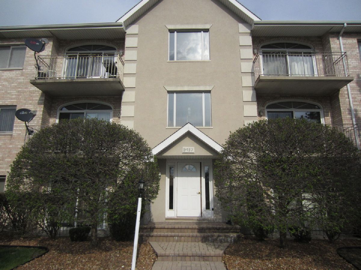 Condominiums & Homes Rented Glenmoor Commons Hickory Hills Illinois, 9437 79th
