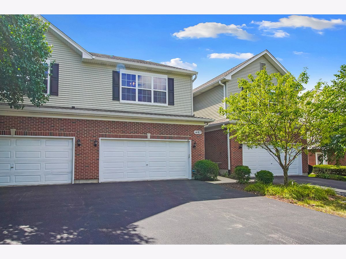 Townhomes Sold Townes Of Whispering Oaks Bolingbrook Illinois, 1487 Shagbark