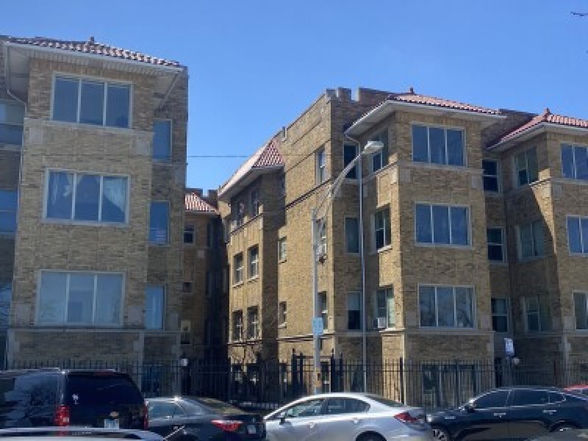 Condos & Townhomes & Homes Rented Rogers Park Chicago Illinois, 7559 Sheridan