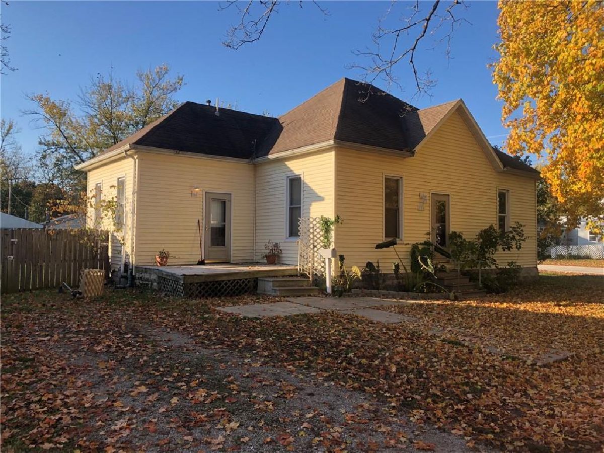Homes Sold Thomas Lewis Add Shelbyville , 114 South 5th