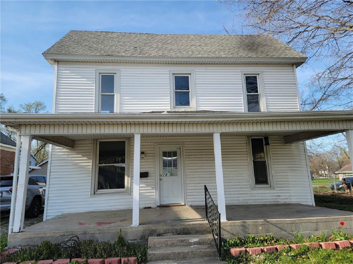  Sold Sullivan , 112 Jackson