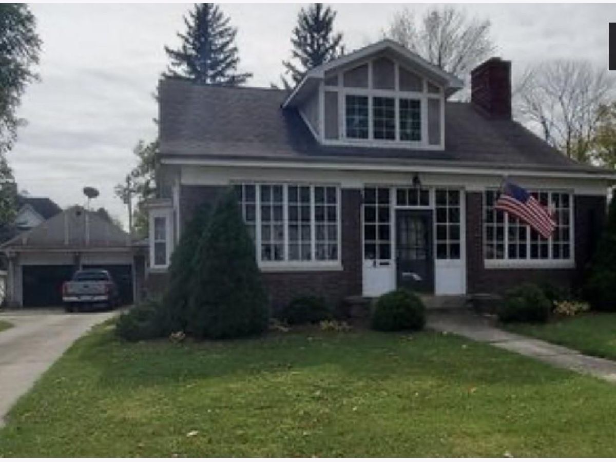  Sold Hoopeston , 519 Lincoln