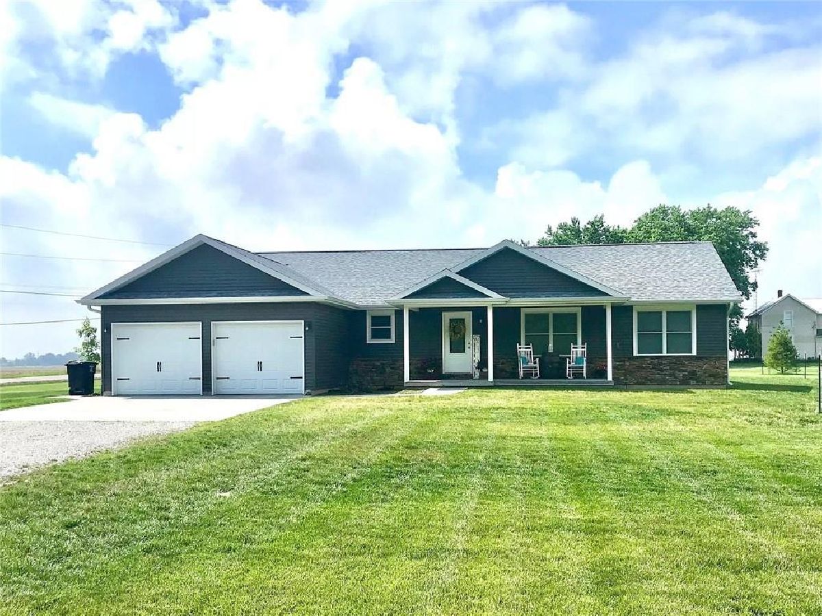  Sold Effingham , 8985 1400th