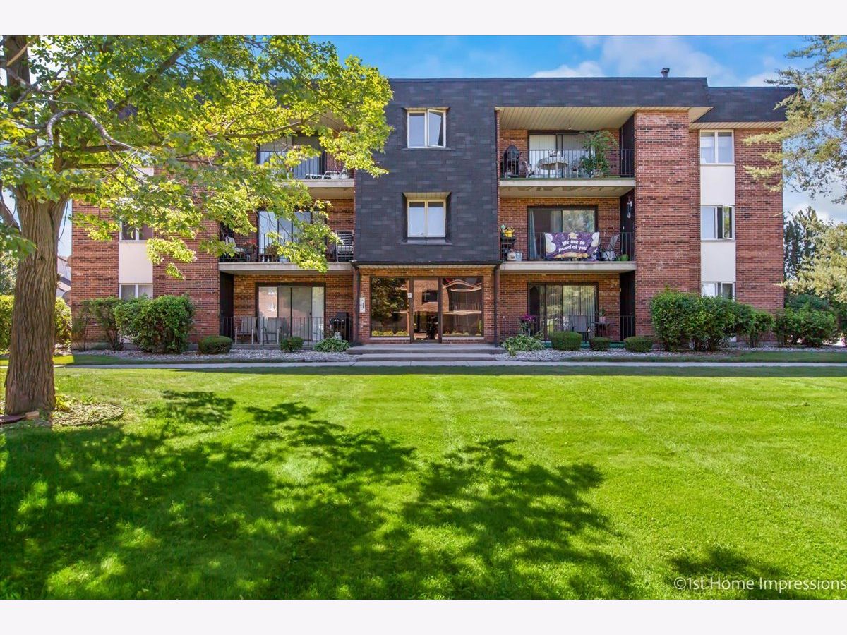 Condominiums Sold Concord Orland Park Illinois, 9208 140th
