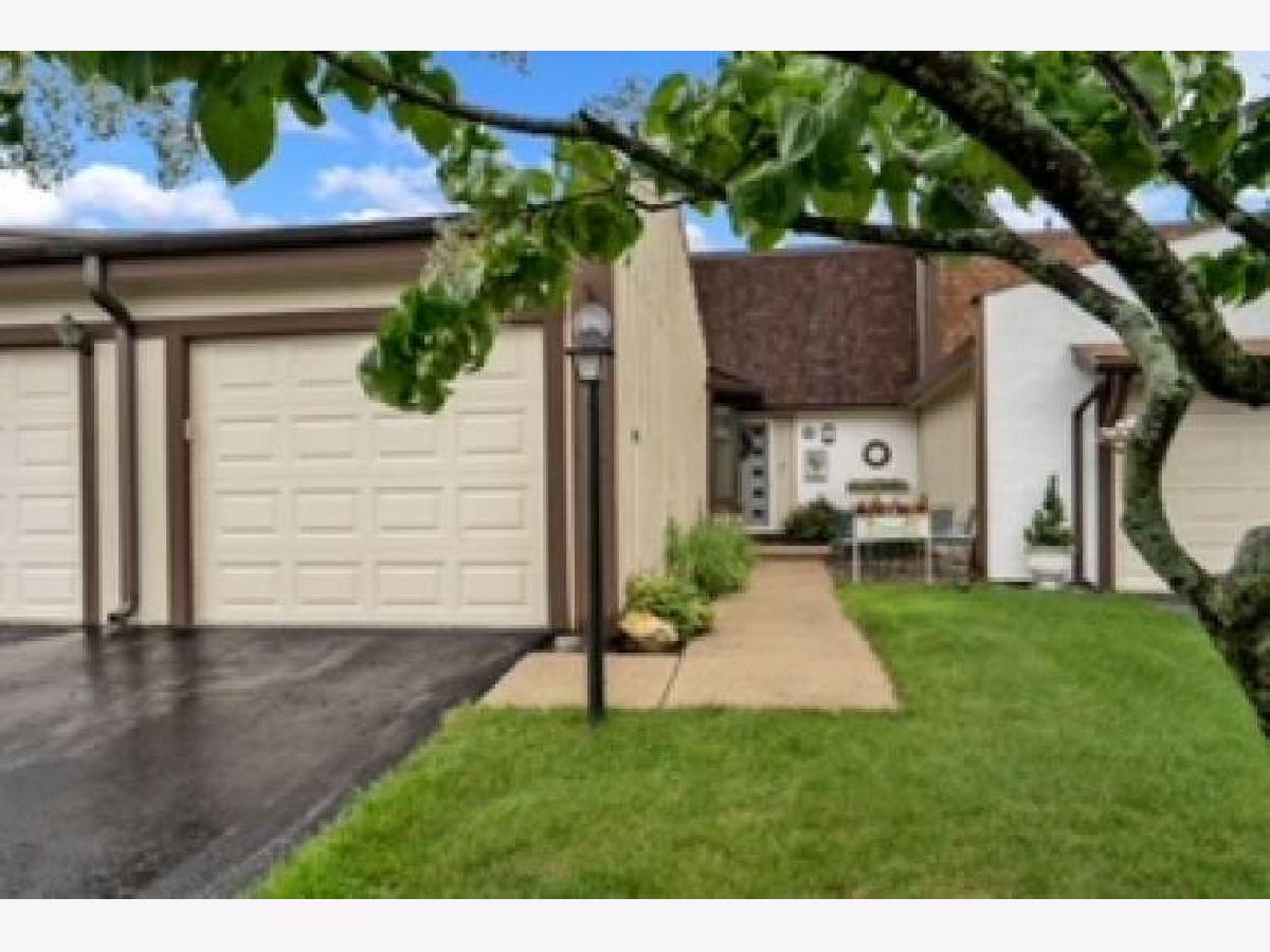 Acacia Indian Head Park IL, Townhomes For Sale & For Rent Sadie