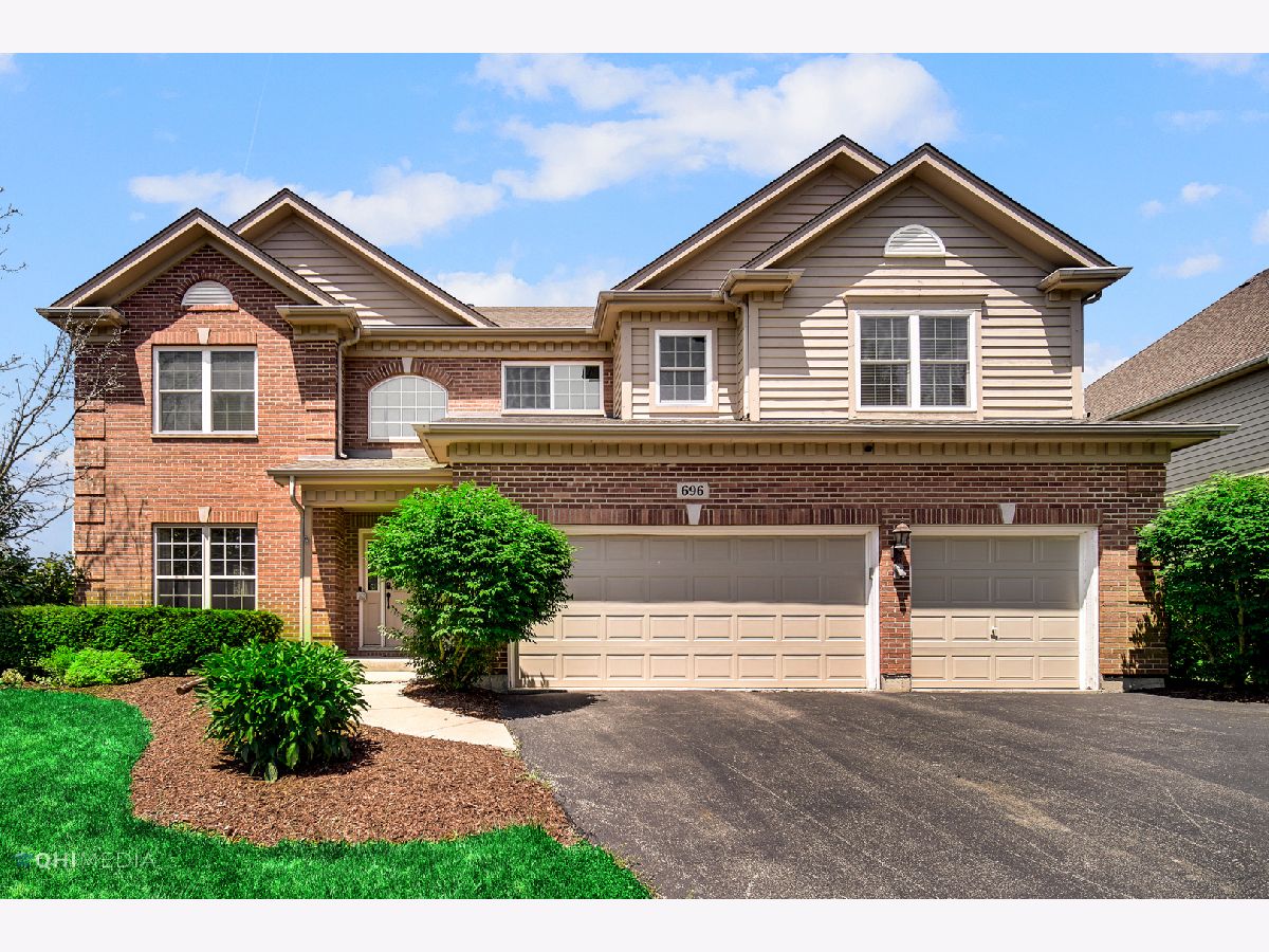 Homes Sold Native Run Crystal Lake Illinois, 696 Blackthorn