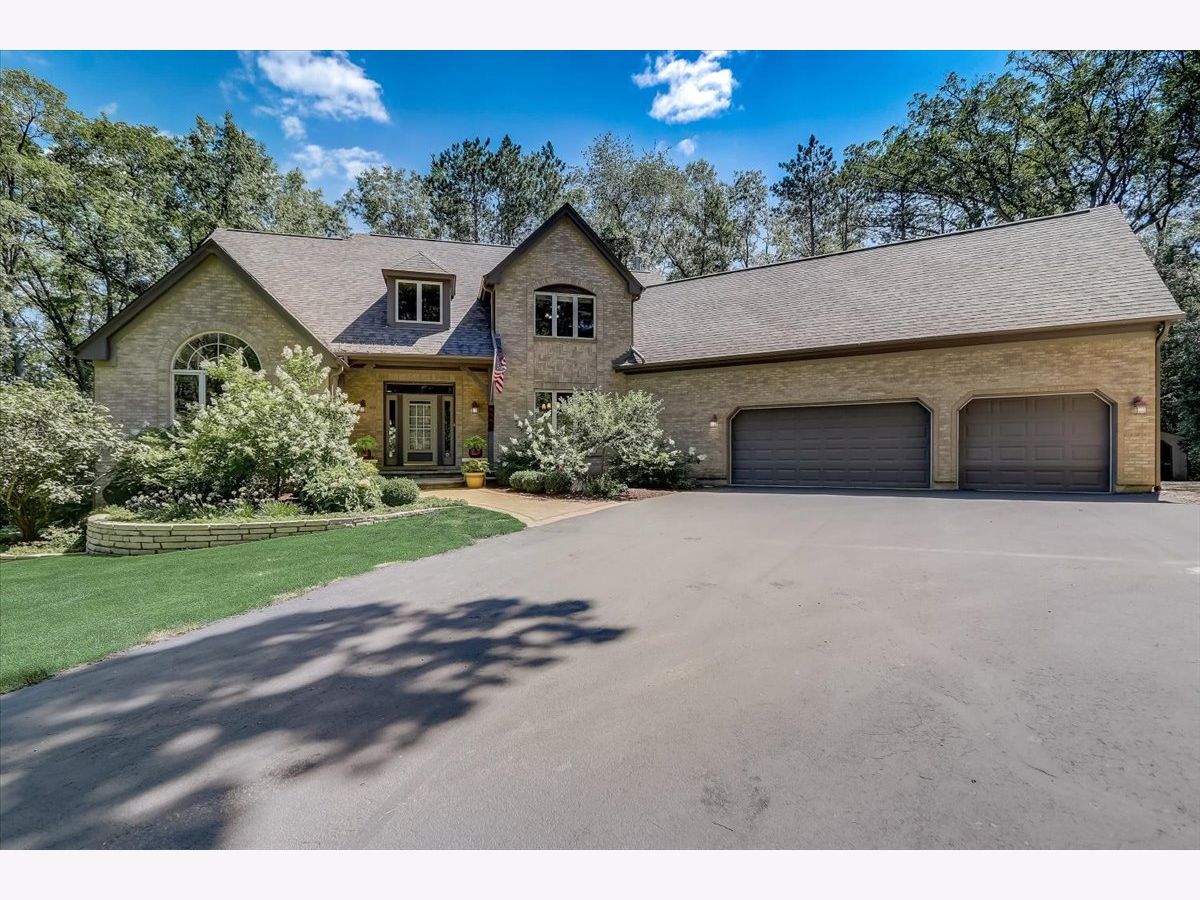 Homes Sold Glengarry Woodstock Illinois, 15211 Shamrock