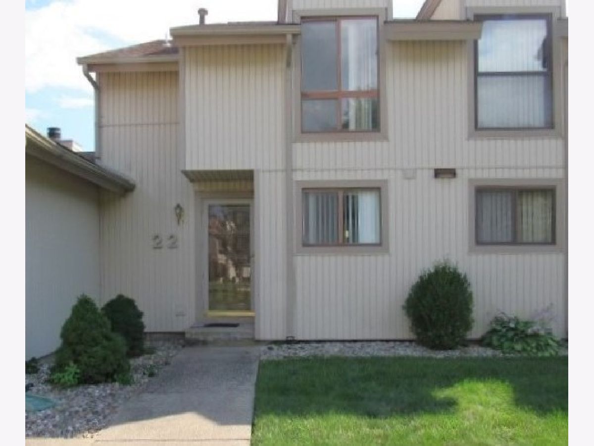 Condominiums & Homes Rented Colony West Champaign Illinois, 22 Colony West
