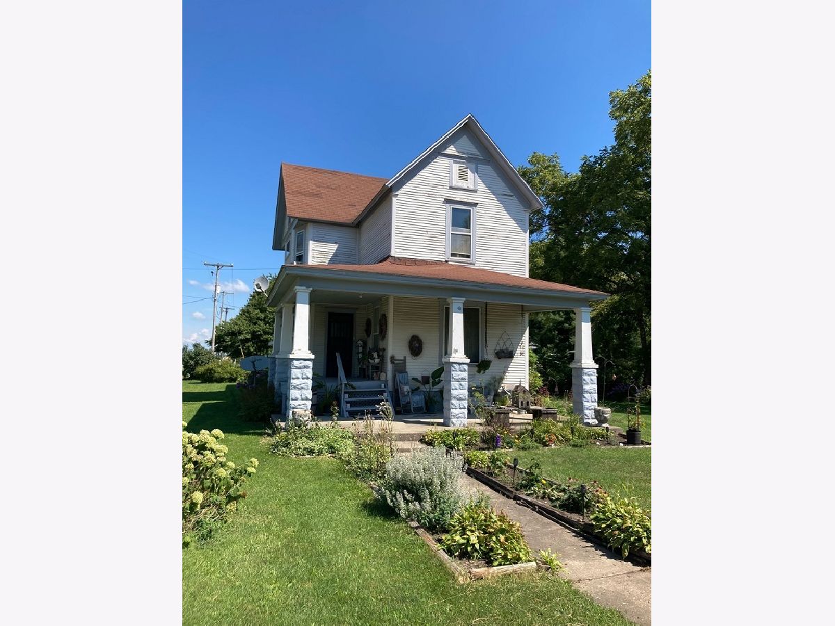  Sold Donovan Illinois, 400 Victoria