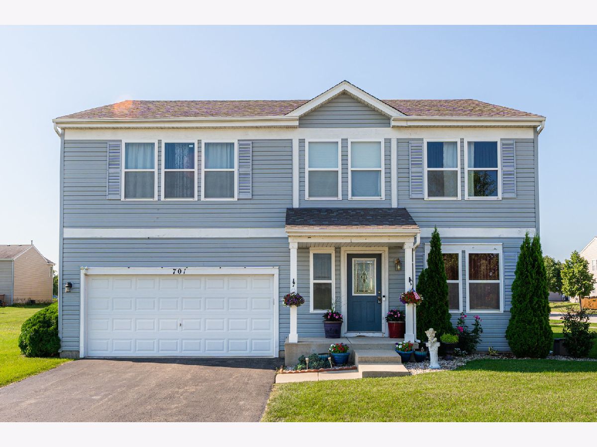 Homes & Townhomes Sold Green Ridge Waterman Illinois, 701 Garfield