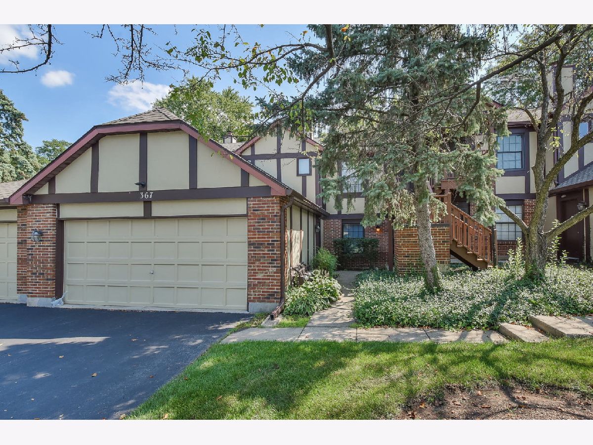 Butterfield Manor Glen Ellyn IL, Condos & Townhomes For Sale & For Rent