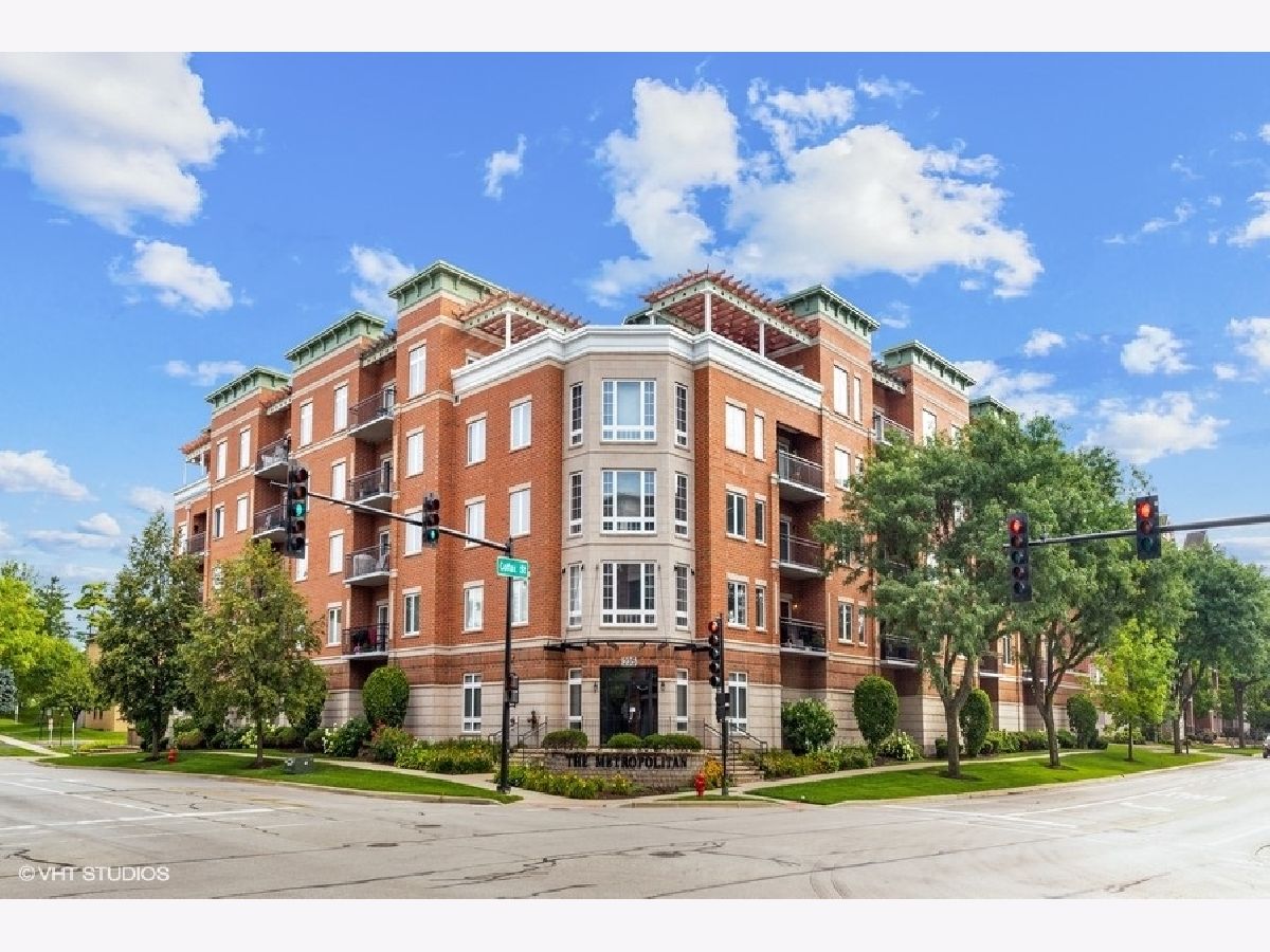 Condominiums Sold The Metropolitan Palatine Illinois, 235 Smith