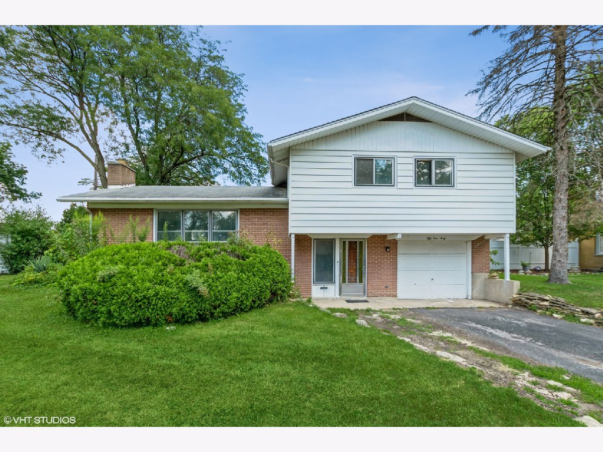 Homes Rented El Vista Oak Forest Illinois, 5440 La Palm