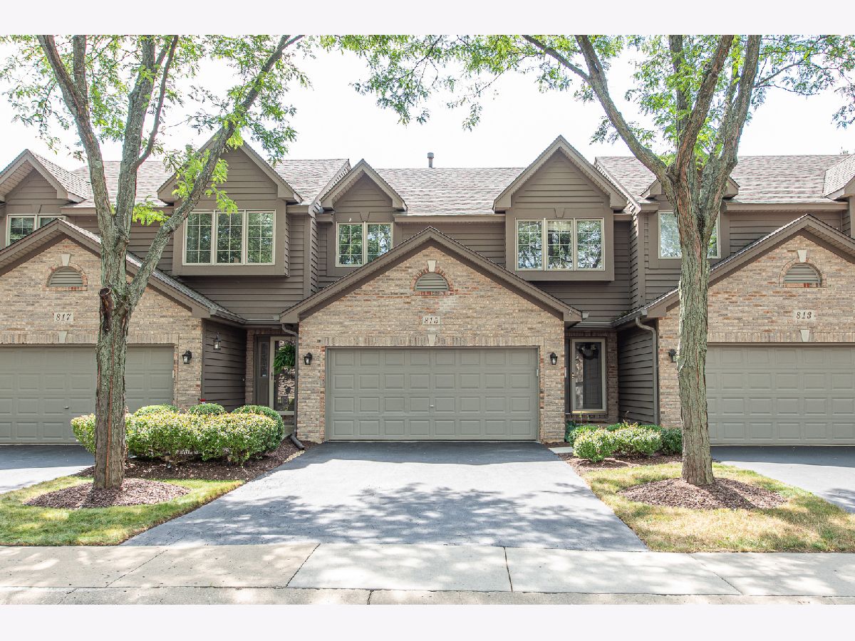 Townhomes Sold Millcreek Elgin Illinois, 815 Millcreek