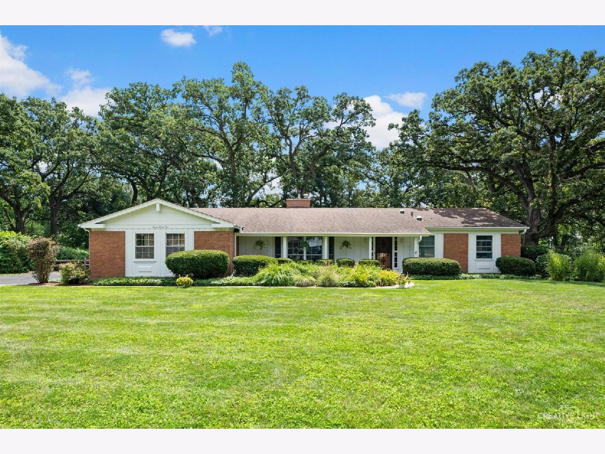 Homes & Condos & Townhomes Sold Century Oaks East Elgin Illinois, 1121 Forest