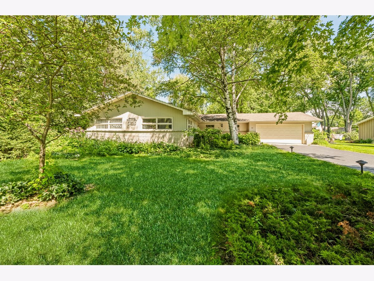 Homes Sold Lake Acres Crystal Lake Illinois, 600 Woodland