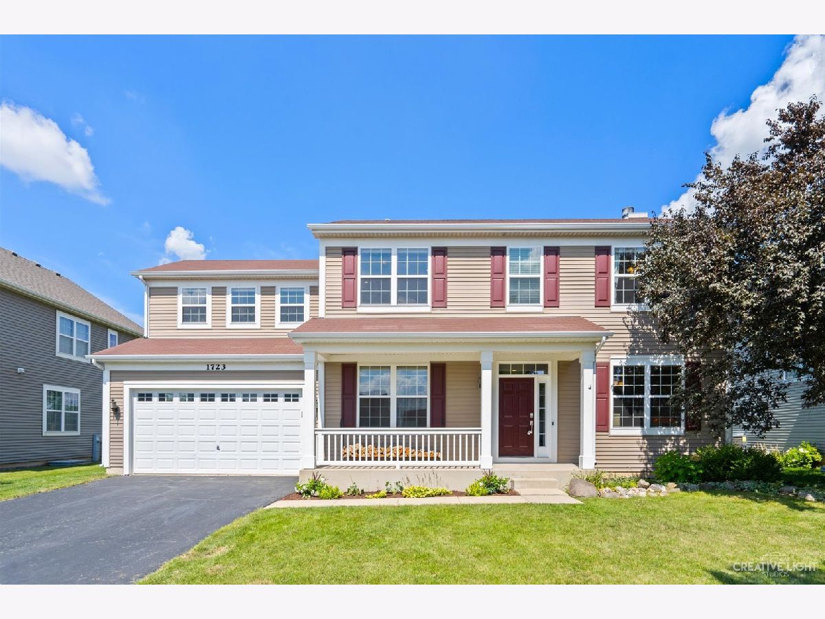Homes & Condos & Townhomes Sold The Oaks Of Irish Prairie Mchenry Illinois, 1723 Cashel