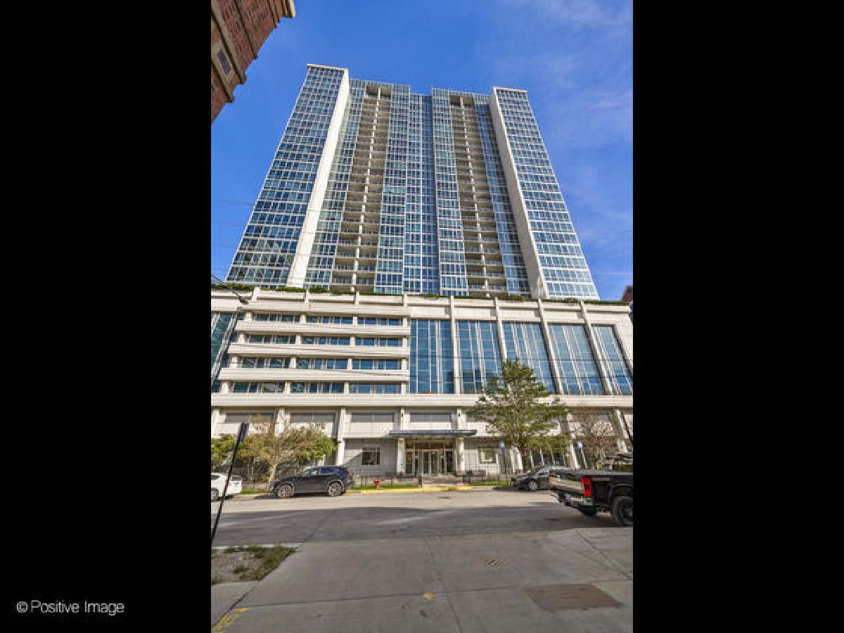 Condominiums Rented Adler Place Chicago Illinois, 1629 Prairie