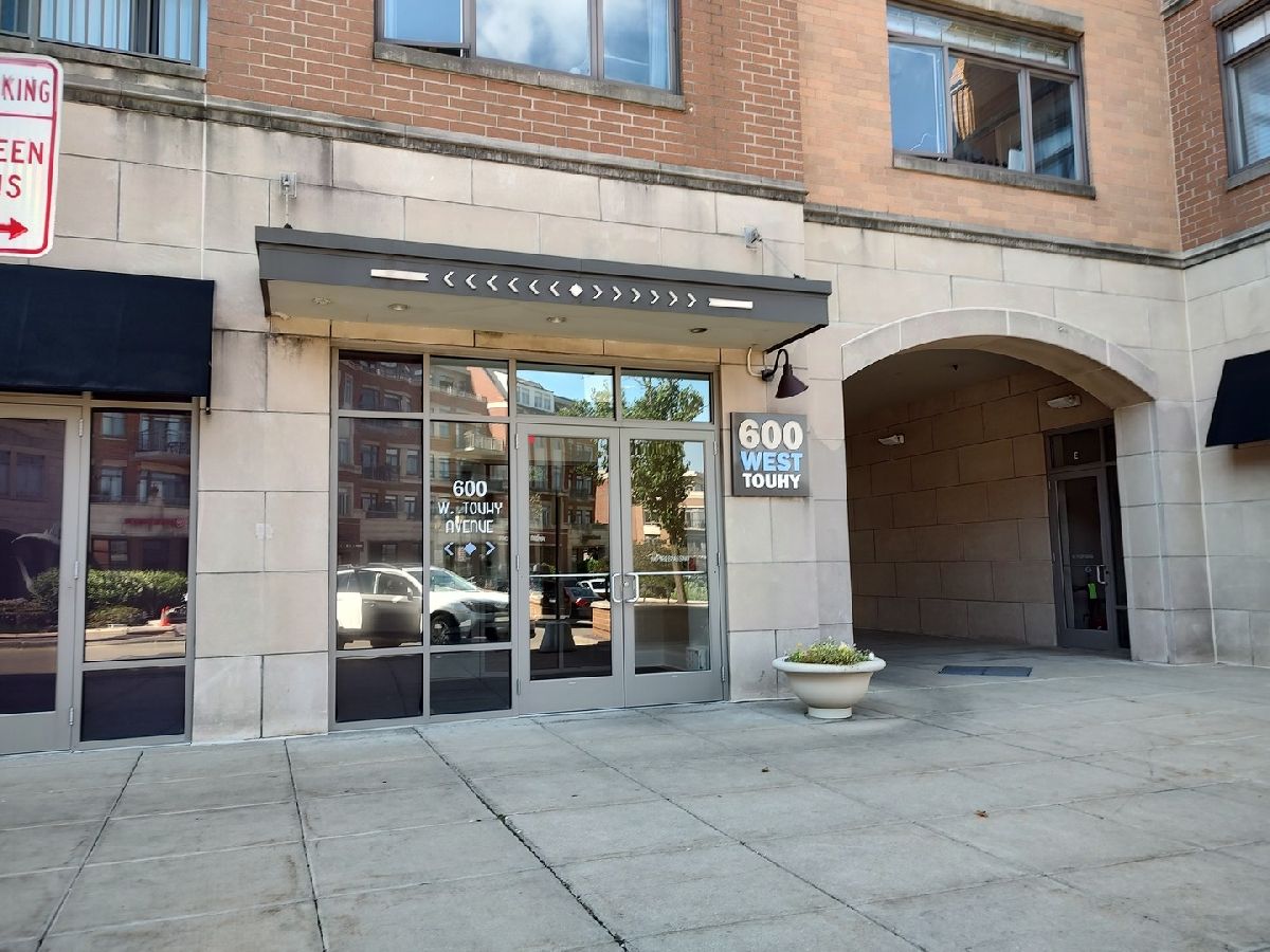 Condominiums & Homes Rented Residences Of Uptown Park Ridge Illinois, 600 Touhy