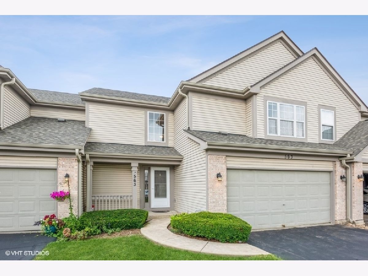 Townhomes & Homes Sold Woodbridge Elgin Illinois, 563 Lancaster