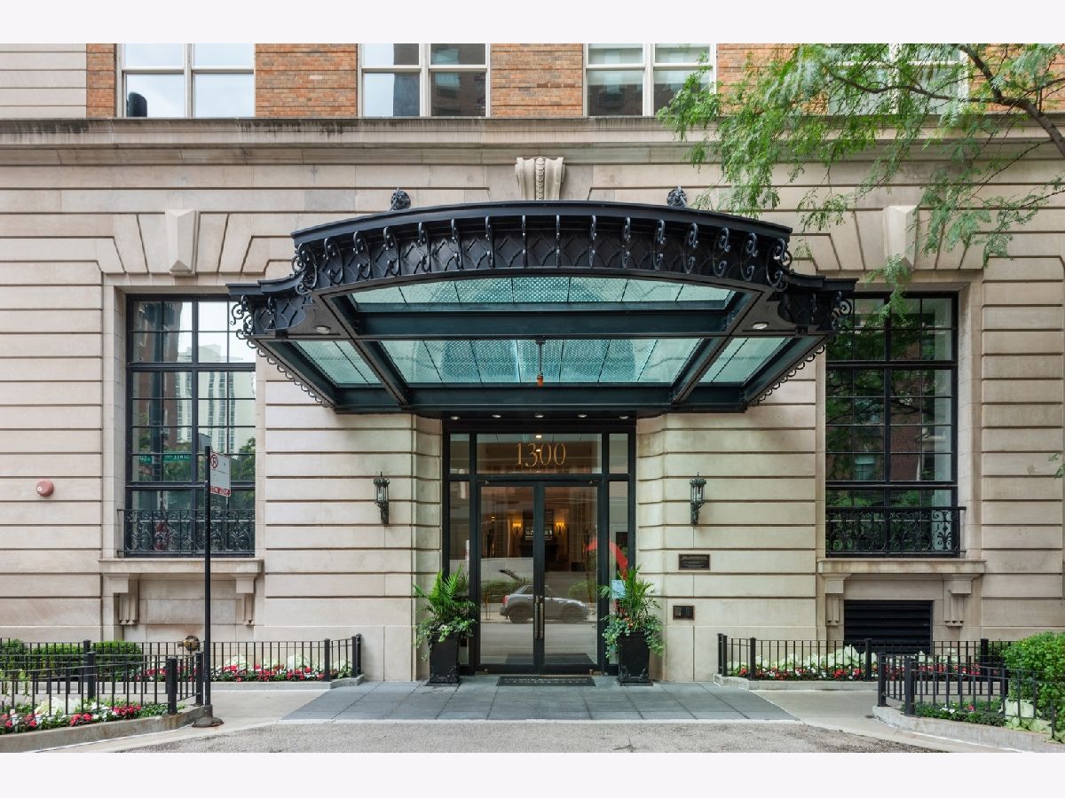 Condos & Townhomes Sold The Ambassador Chicago Illinois, 1300 State