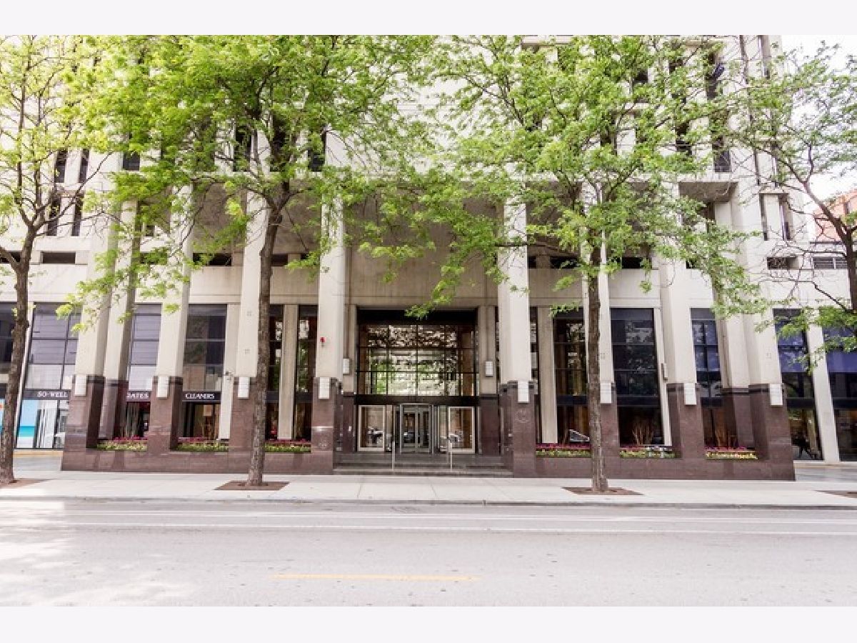 Condominiums Sold Elm At Clark Condos Chicago Illinois, 1122 Clark