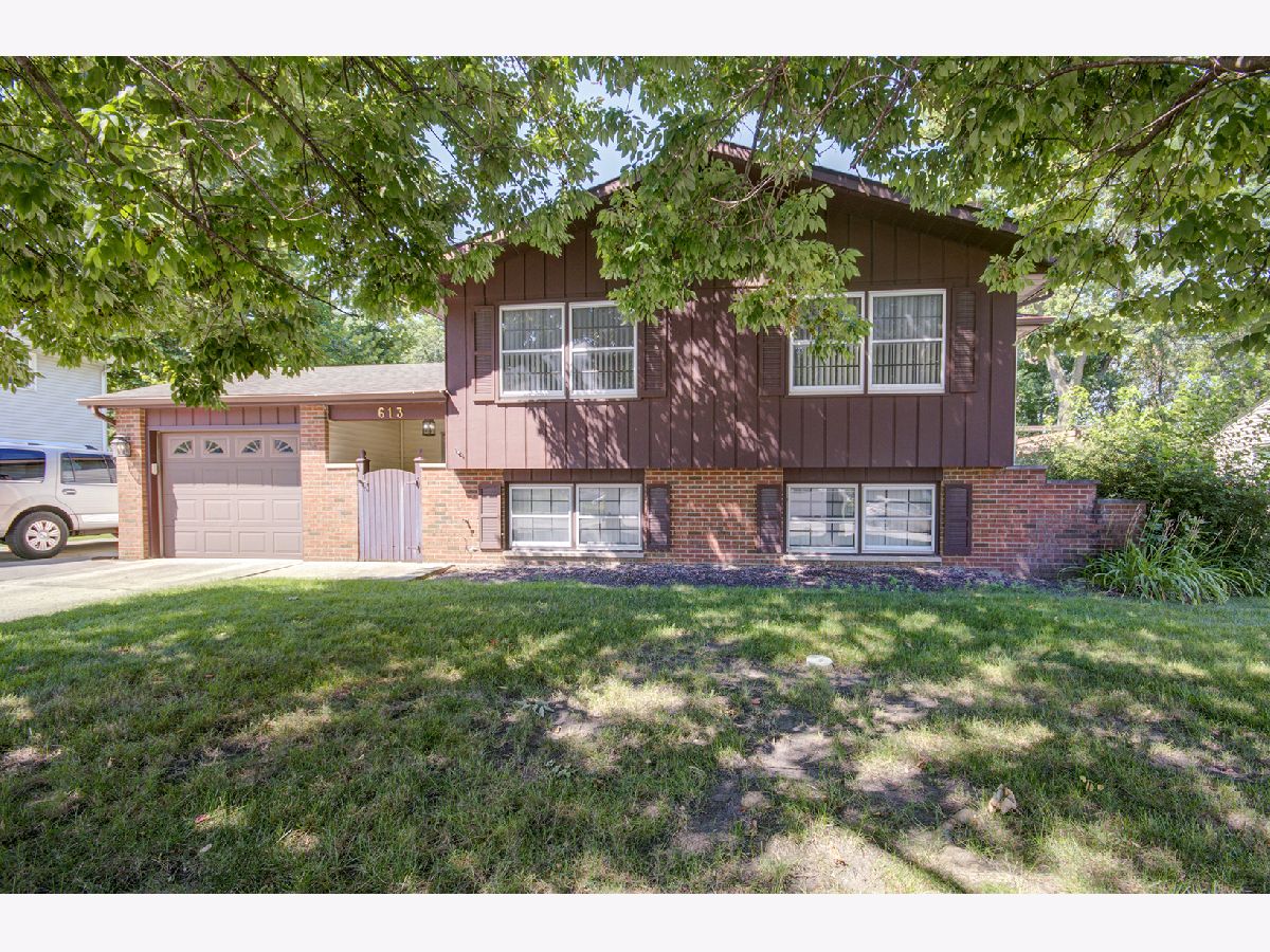 Homes Sold Black Road Estates Joliet Illinois, 613 Westnedge